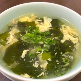 簡単わかめと卵の中華スープ